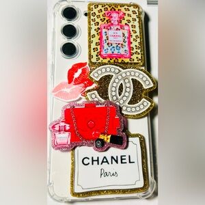 LAYOUT/SET AVAILABLE